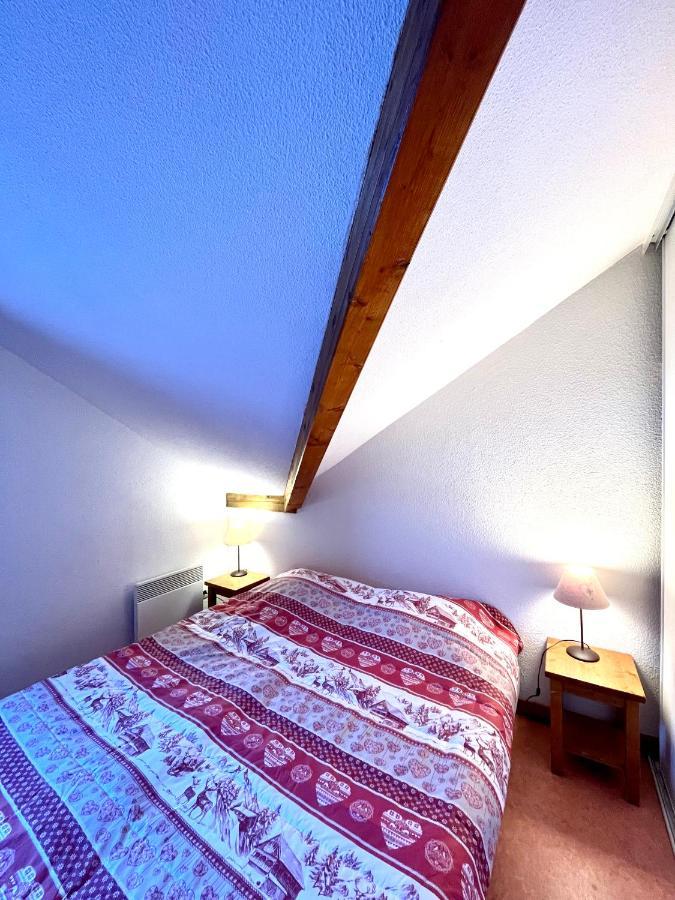 Chalet Vars 8 A 10 Personnes, Proche Des Pistes Exterior photo